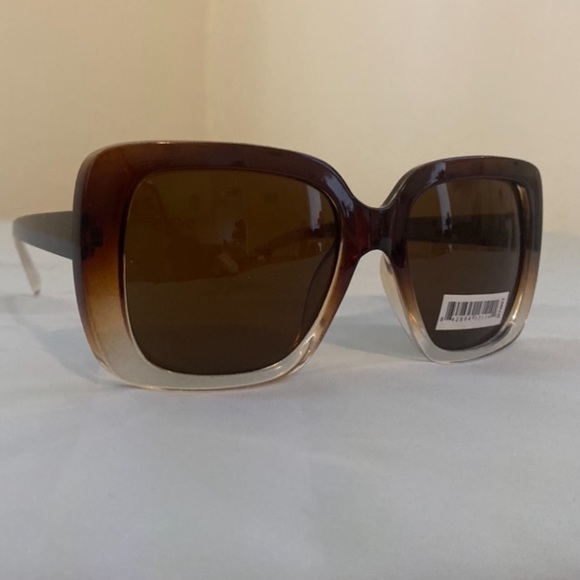 no brand Accessories - Over sizes square colored brown to white ombré sunglasses